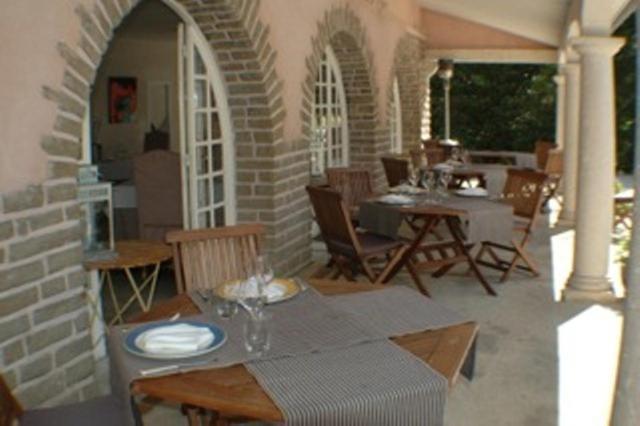 Hotel Castel Du Pont D Oly Jurançon Exterior foto